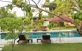 Paan Yong Villa